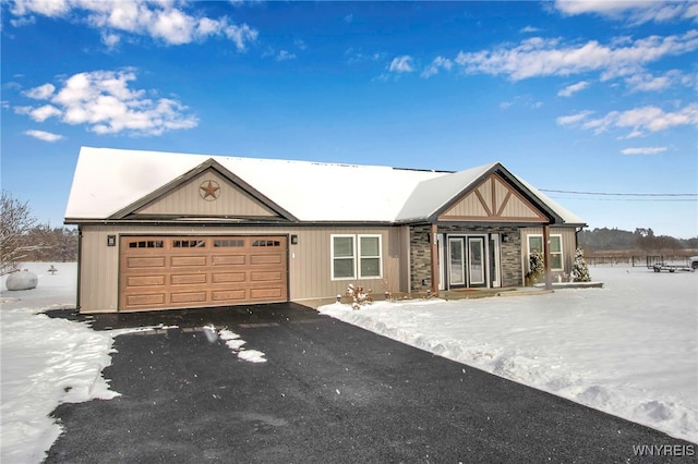 view of front of house featuring a garage