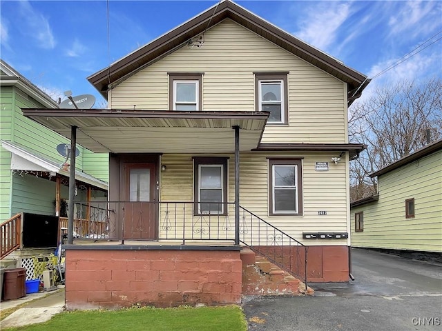 view of front of property with covered porch