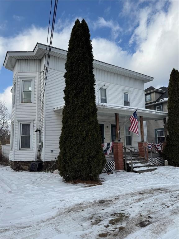 view of front of home with a porch