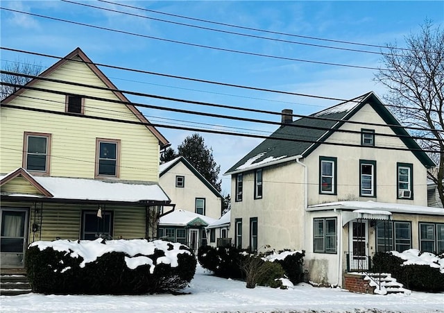 view of front of house