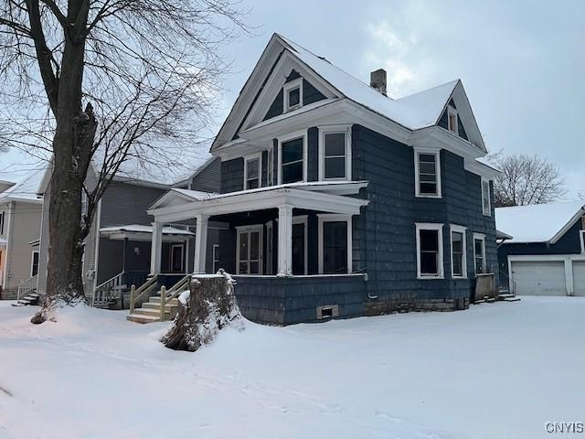 view of front facade with a porch