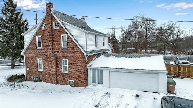 view of front facade featuring a garage