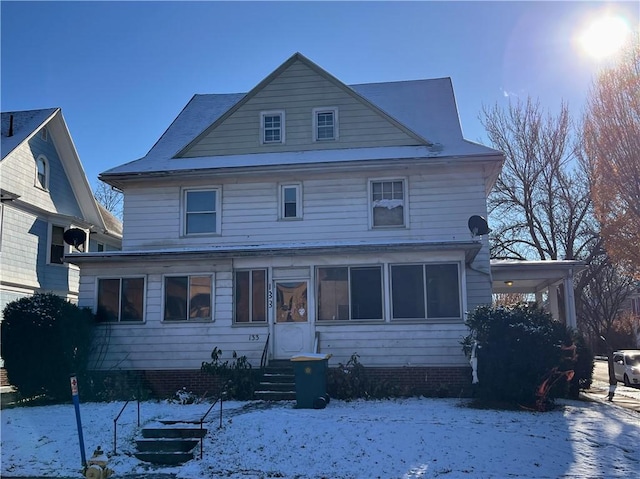 view of front of property