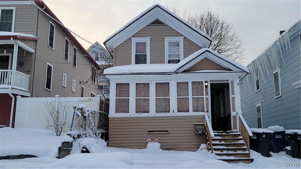 view of front of house