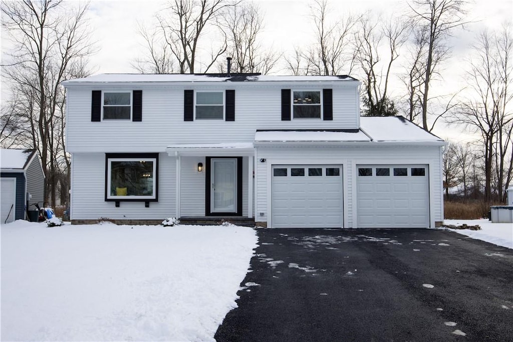 view of front of house featuring a garage