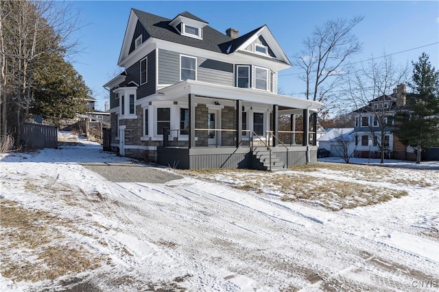 view of front of home featuring a porch