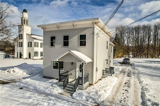 view of front of home