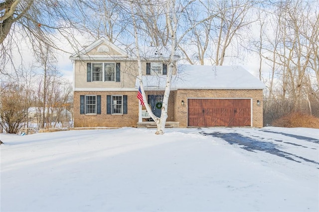 view of front property featuring a garage