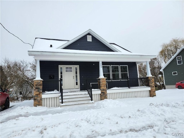 view of front of home with covered porch