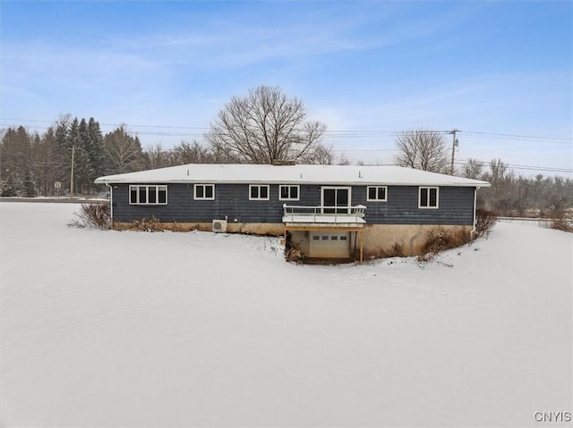 view of front of property