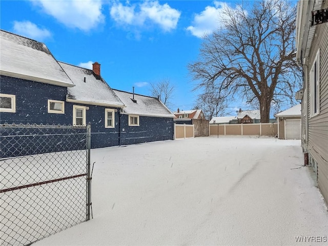 view of yard with a garage