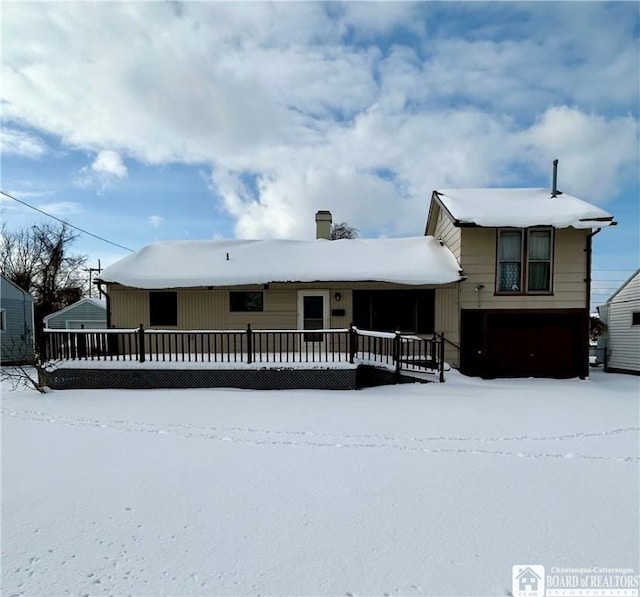 view of front of home with covered porch