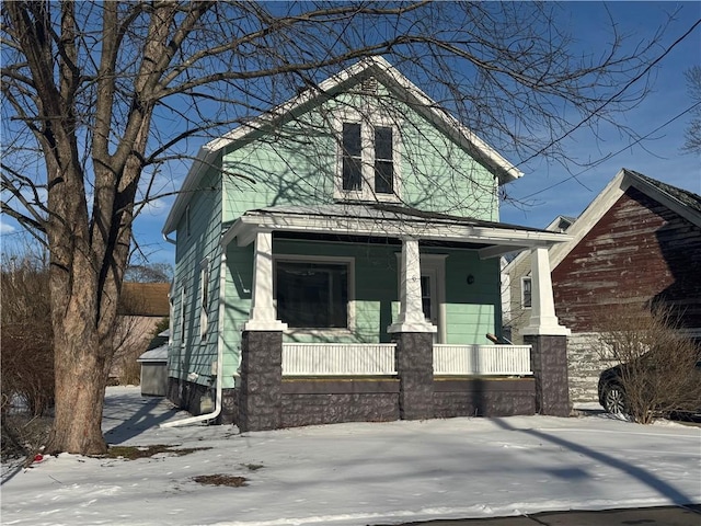 view of front of house with covered porch