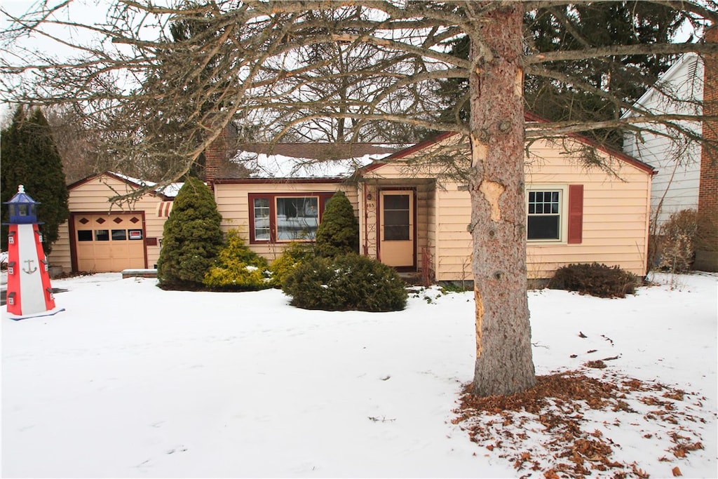 view of front of house