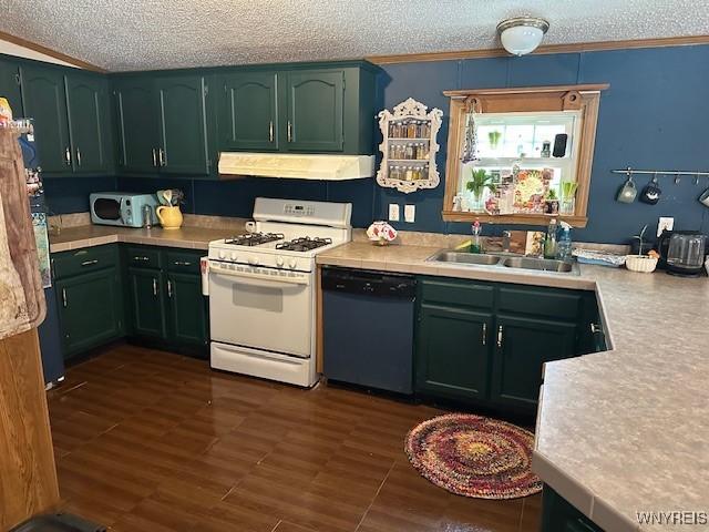 kitchen featuring sink, black dishwasher, a textured ceiling, dark hardwood / wood-style flooring, and white gas range