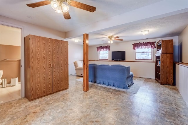 bedroom featuring ceiling fan