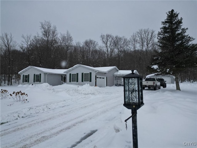 view of front facade with a garage