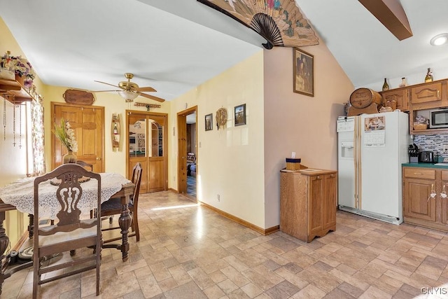 dining room with ceiling fan