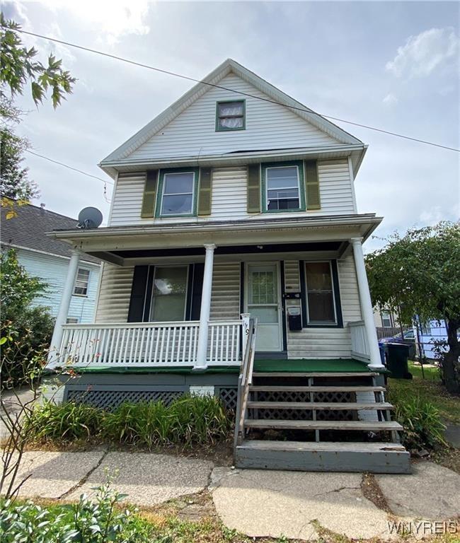 view of front of house featuring a porch