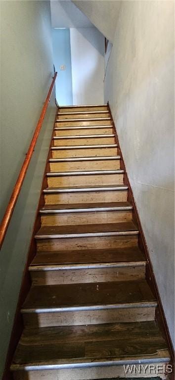 147 Montana Ave, Buffalo, NY 14211 - view of stairs