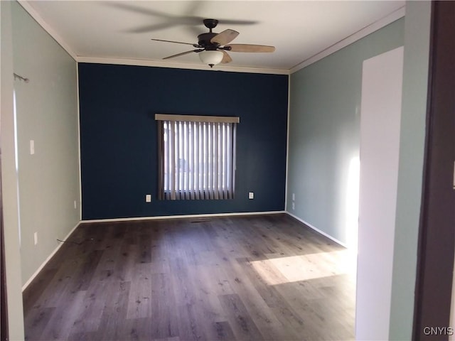 unfurnished room featuring ornamental molding, wood-type flooring, and ceiling fan