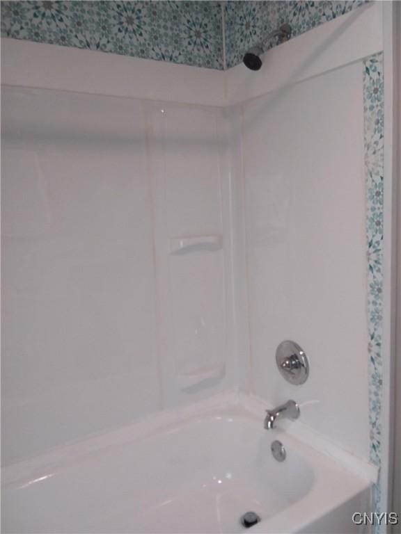 bathroom featuring shower / washtub combination