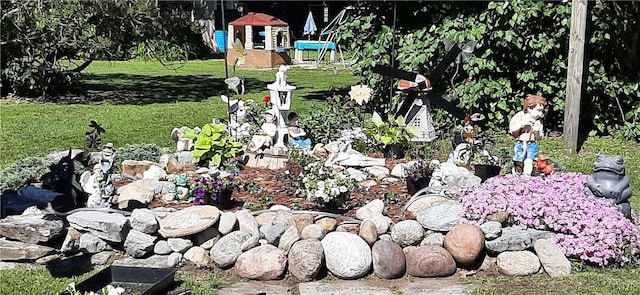 view of yard featuring a playground