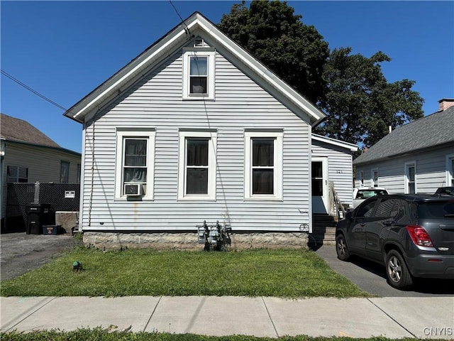 Listing photo 3 for 121 Schiller Ave, Syracuse NY 13203