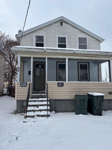 view of front of property featuring a porch