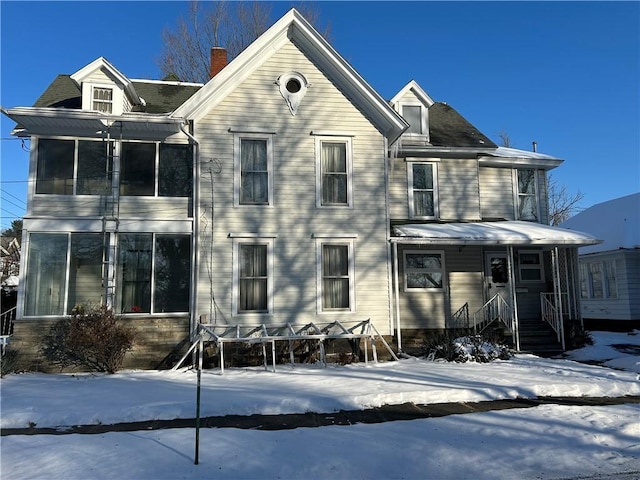 view of front of property