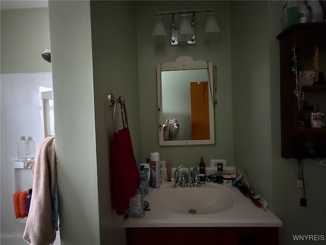 bathroom with vanity