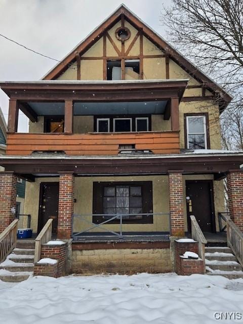 view of front facade with covered porch