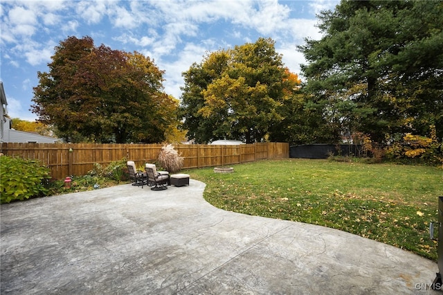 view of yard with a patio area