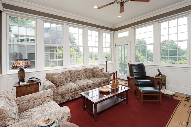 sunroom with ceiling fan