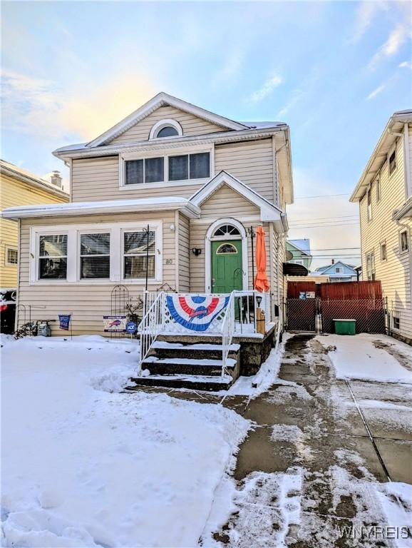 view of front of house