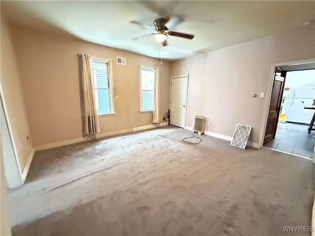 empty room with ceiling fan