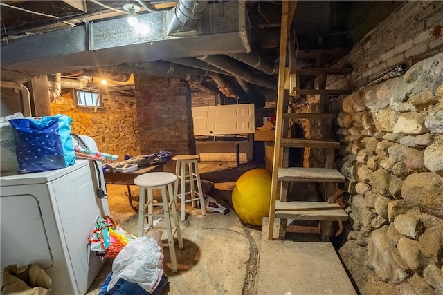 basement with washer / clothes dryer