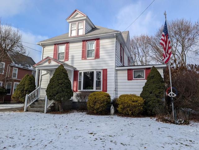 view of front of property