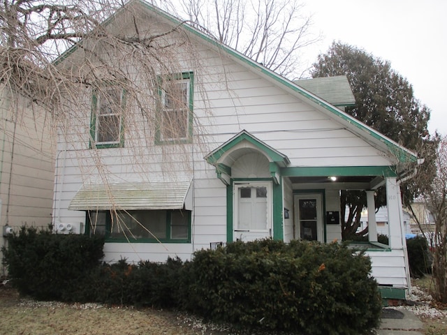 view of front of home featuring covered porch