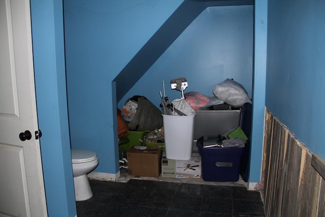 bathroom featuring toilet