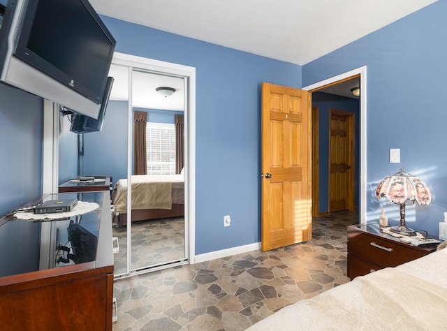 bedroom featuring a closet