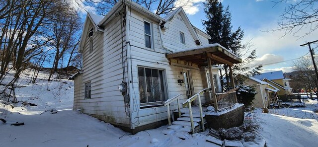 view of front of home