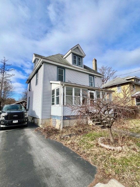 view of front of house