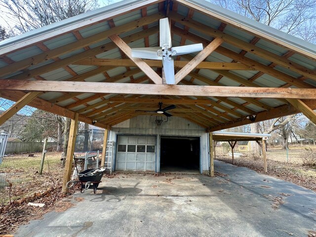 garage featuring ceiling fan