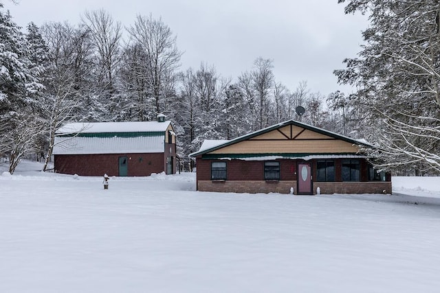 view of front of house