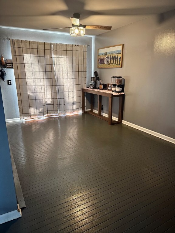 reception area featuring a ceiling fan