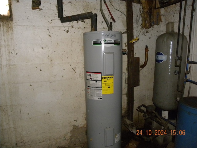 759 Main St, Chemung, NY 14825 - utilities featuring water heater