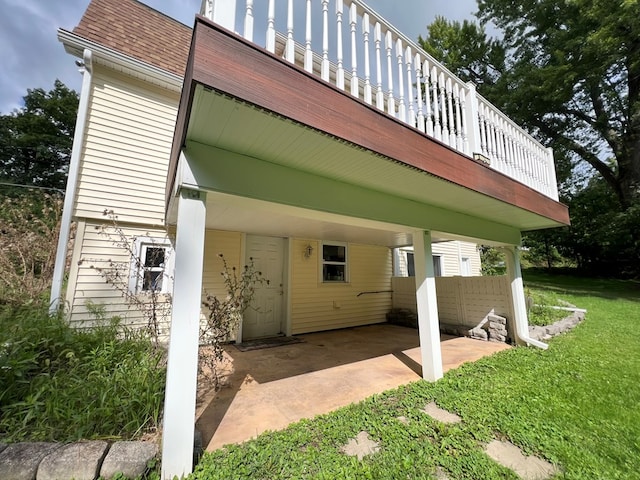 exterior space with a yard