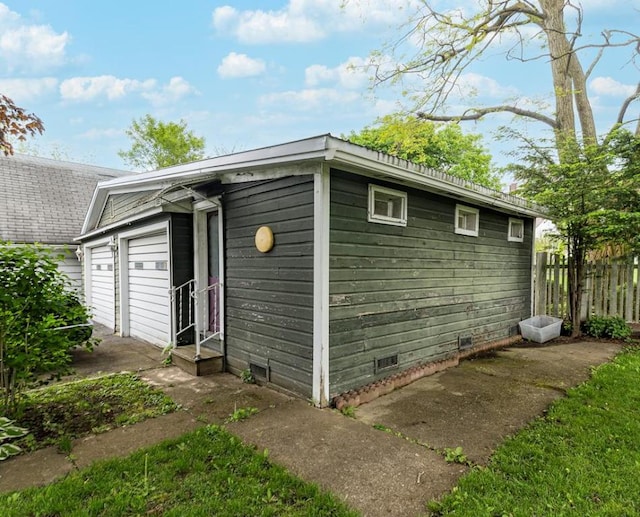 view of outdoor structure with a garage