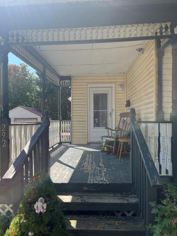 deck with covered porch